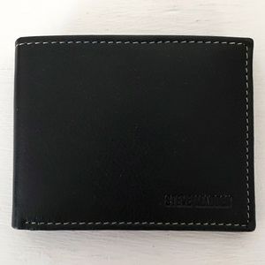 NWOT Never Used Genuine Leather Steve Madden Wallet